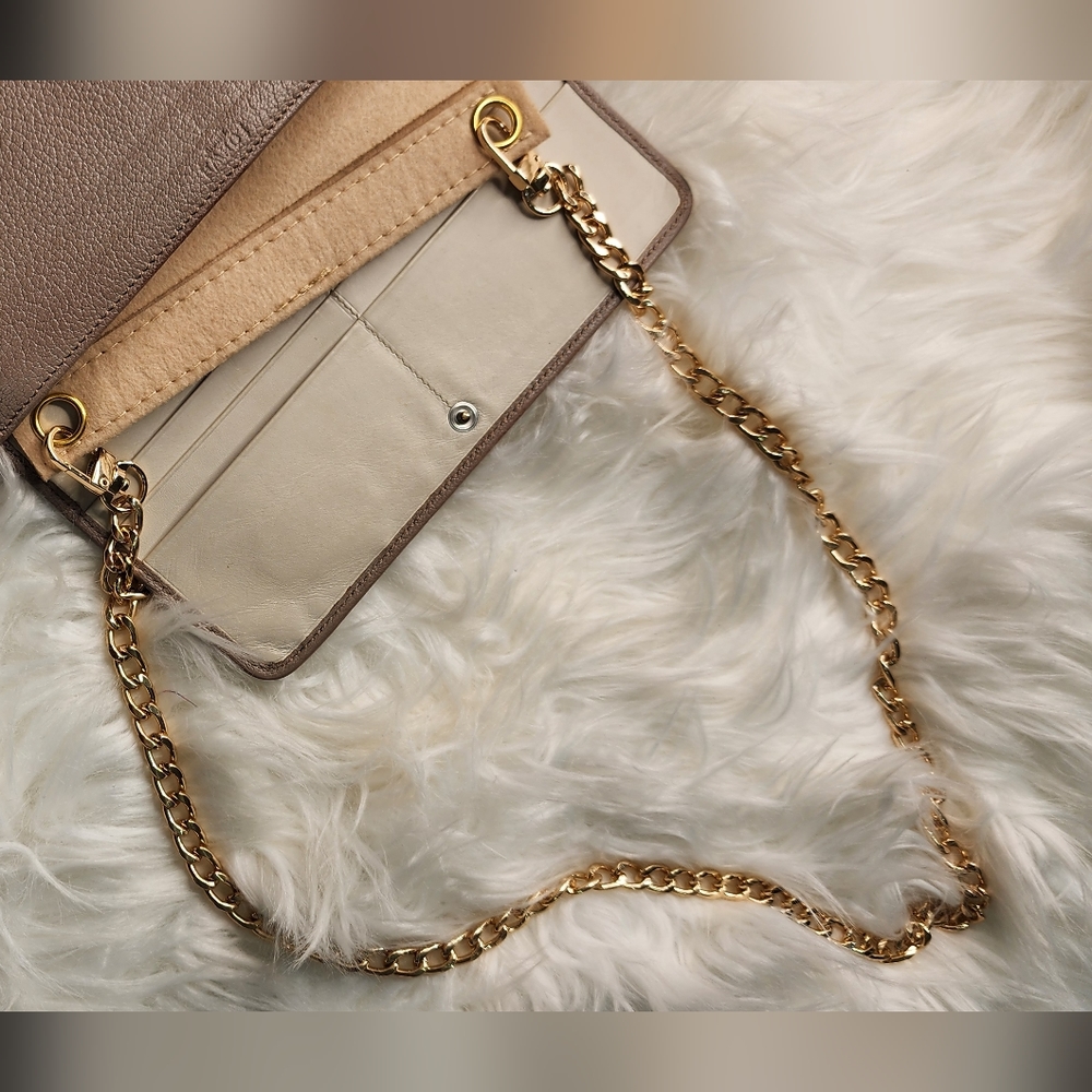Long Wallet Insert with Unbranded Chain